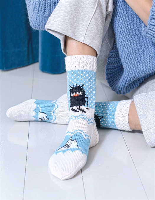 KNITTED MOOMIN SOCKS - 29 original designs with charts